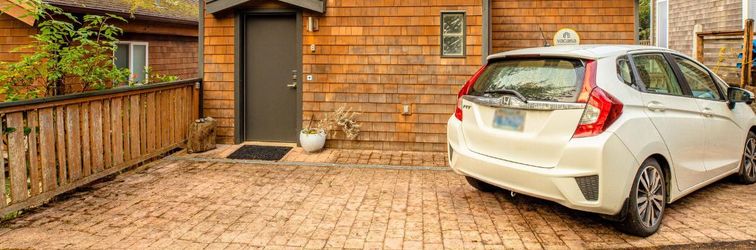 Lain-lain Cozy house with WiFi, sweeping ocean views, & nearby beach access