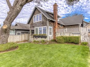 Others 4 Seaside Classic Cottage