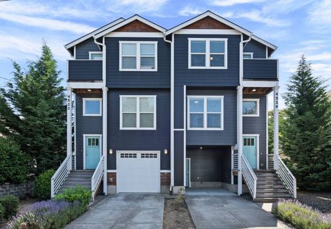 其他 Spacious Open Layout with Modern Design and Custom Art - Charming Oasis