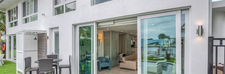 其他 Tranquil Waterfront Haven - Heated Pool, Grill, Wifi