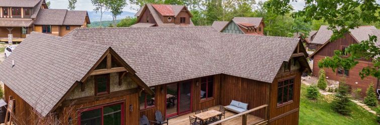 Others Access to Winery and Scenic Amenities - Charming Mountain Retreat