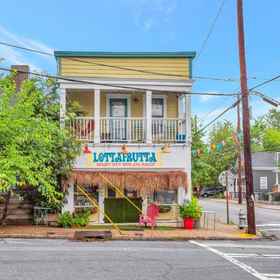 Hotel Exterior1Adorable Atlanta gem near downtown with WiFi, backyard, & excellent location,五角区飯店