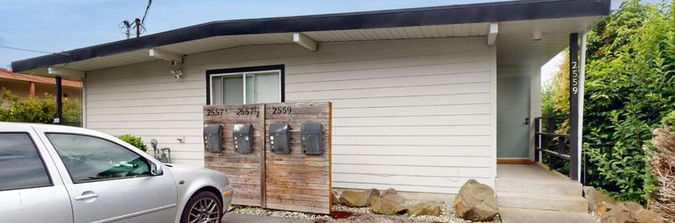 Others Renovated Queen Anne Escape | Smart TV, Parking, Patio & Walkable Locale