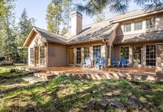 Khác 2 Cozy Living Spaces and Hot Tub with Bikes - Charming Oasis