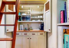 Others 6 Charming Queen Anne Studio w/ Serene Garden, 1 Block to Kerry Park