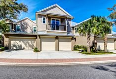 その他 5 Spacious Townhome with Pool Access - Stylish Coastal Retreat