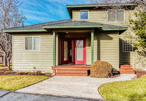 Others Golden Pheasant Retreat