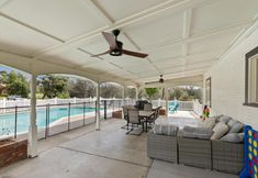 Others 7 Hawthorn Estate: Scenic Hilltop Retreat for Large Families & Group Celebrations