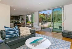 Khác 7 Ocean Views and Modern Beach House - Charming Coastal Retreat