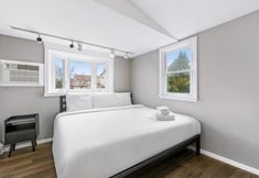 その他 5 Modern Comfort with Easy NYC Transit Access - Charming Getaway