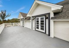 Others 4 Hawthorn Estate: Scenic Hilltop Retreat for Large Families & Group Celebrations