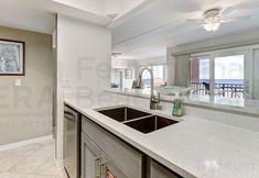 อื่นๆ 6 Oceanfront Retreat- Deck, Spa, Elevator, Wifi