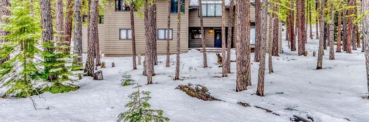 Others All-season resort home with on-site pool, hot tub, gym, golf, & fireplaces