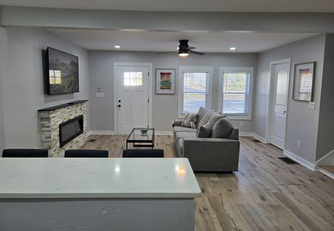 Others Stylish Retreat - WiFi, Minutes from Downtown Atlanta