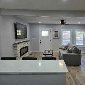 Others 1 Stylish Retreat - WiFi, Minutes from Downtown Atlanta, 金纪念馆 酒店