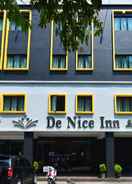 Hotel Exterior OYO 90865 Hotel de Nice Inn