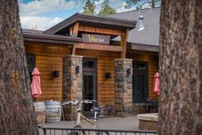 Others Golf Course Views and Private Hot Tub - Stunning Contemporary Retreat