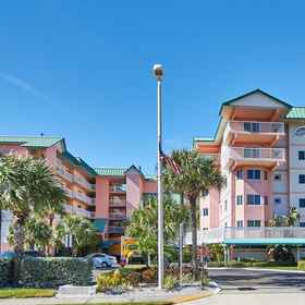 Hotel Exterior 1 Spacious Pool Deck and Hot Tub - Beautiful Coastal Haven, Suncoast Seabird Sanctuary Hotels