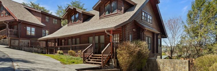 其他 Charming Cabin with Hot Tub and Arcade Games - Cozy Mountain Getaway