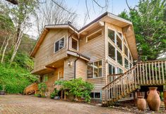 Others 3 Lovely, open home with water views, scenic deck, & 2 fireplaces - near Seattle