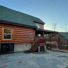 Hotel Exterior 1 Time Well Spent - 10 Minutes from Parkway Attractions, Shops, Events & Food, Hatfield and McCoy Dinner Show Hotels