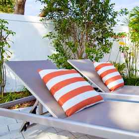 Hotel Interior/Public Areas1Heated Pool and Spa with Large BBQ Area - Charming Retreat,The Easton Rooftop Pool & Lounge飯店