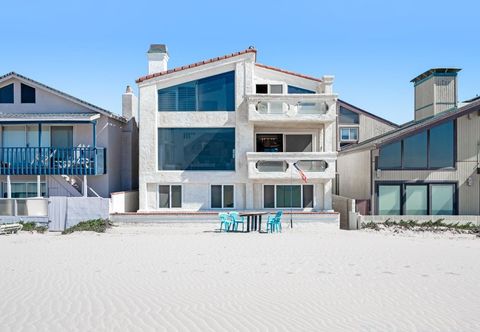 Others Sandcastle by the Sea