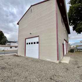 Hotel Exterior1Open Concept Kitchen and Ample Parking - Luxurious Charming Retreat,贝克县公寓