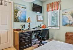 Others 4 Condo near golf and beaches with pools, hot tub, central AC, & washer/dryer