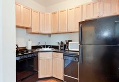 其他 5 Light-Filled Victorian with Modern Amenities - Charming Escape