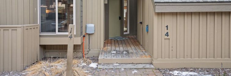 Others Community Pool and Spa with Tennis Court Access - Charming Retreat