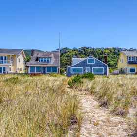 Hotel Exterior 1 Halcyon House, Nehalem Bay State Park Hotels