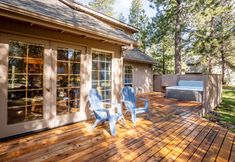 Khác 7 Cozy Living Spaces and Hot Tub with Bikes - Charming Oasis