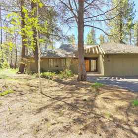 Hotel Exterior 1 Air Conditioning, Updated Furniture, Near the River - Goldfinch 18, Deschutes County Hotels