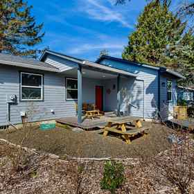 Hotel Exterior1Sol Beach Retreat - Unit,内哈莱姆湾州立公园飯店