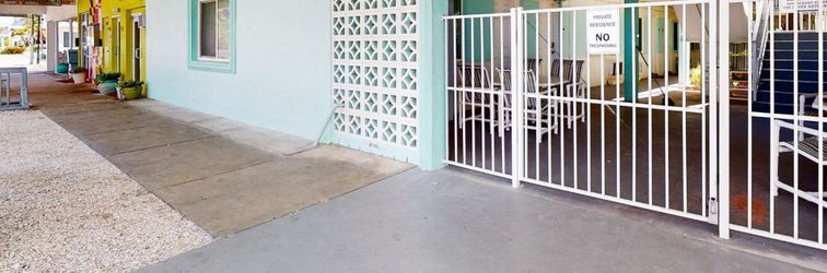 Others Pass-A-Grille Beach Retreat Unit 8