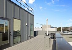 其他 6 Modern Decor and Private Office Space - Charming Spacious Retreat