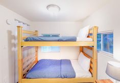 其他 6 Cozy family beach cottage with hot tub, deck, WiFi, surfboard - walk to bay