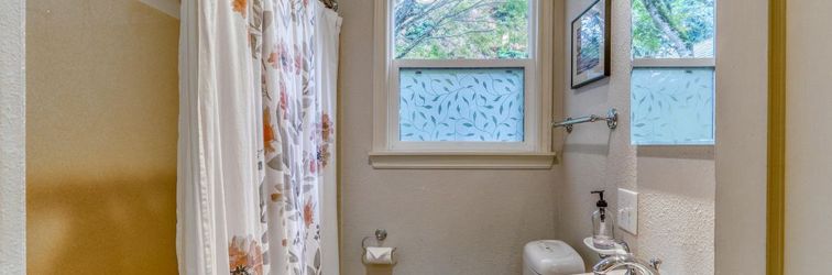 Others Husky Hideaway