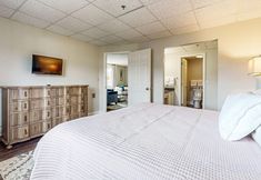 Khác 3 2 All-Suite Condos | On-Site Pool | River-View Balconies | 1 Block to Parkway