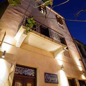 Hotel Exterior 1 오디세이 하우스, 미트로폴레오스 광장 호텔