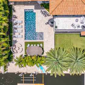 Hotel Exterior 1 Stunning Waterfront Villa with Spa & Game Room - Palm Key, Museum of Discovery and Science Hotels