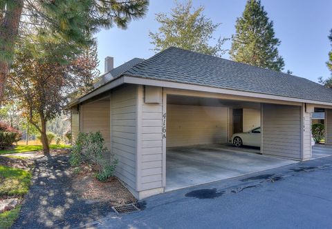 Others Expansive River Views and Resort Amenities - Amazing Retreat