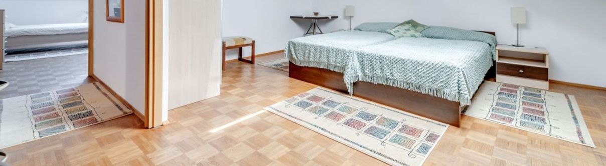 Lain-lain Królowej Jadwigi