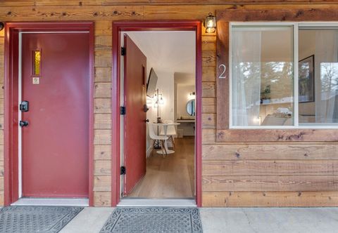 其他 Perfectly located dog-friendly studio with mountain views & fast WiFi