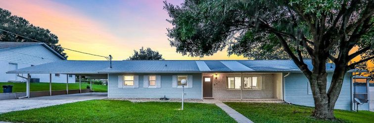 其他 Dog-friendly lakefront home with fast WiFi, central AC, patio, & game room