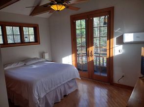 其他 4 Lake Front Hot Tub Kayak Swim Firepit Secluded