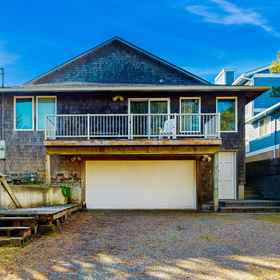 Hotel Exterior 1 Oceanfront house with large great room, jetted bathtub, WiFi, & fireplace, Seaside Visitors Bureau Hotels