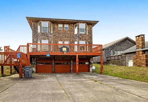 其他 Oceanfront Home with Incredible Views, Patio, Deck & WiFi - Steps to the Beach