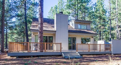 その他 2 Hot Tub and Wood Fireplace - Charming Retreat in Serene Sunriver